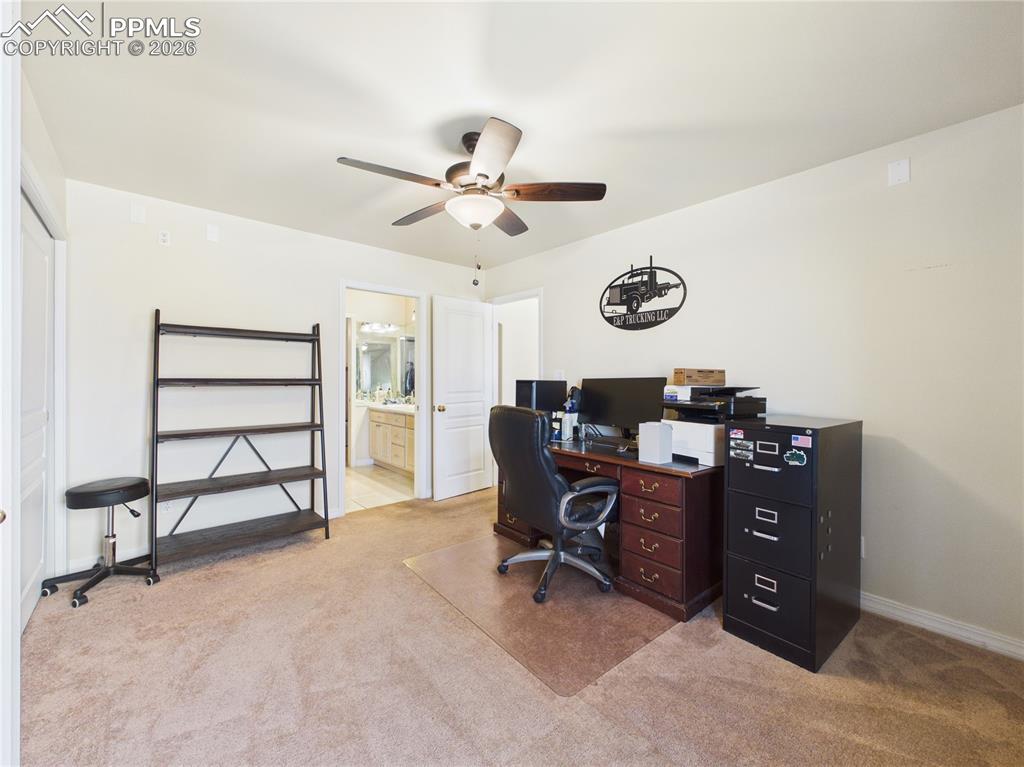 Image 24 of 48: Office