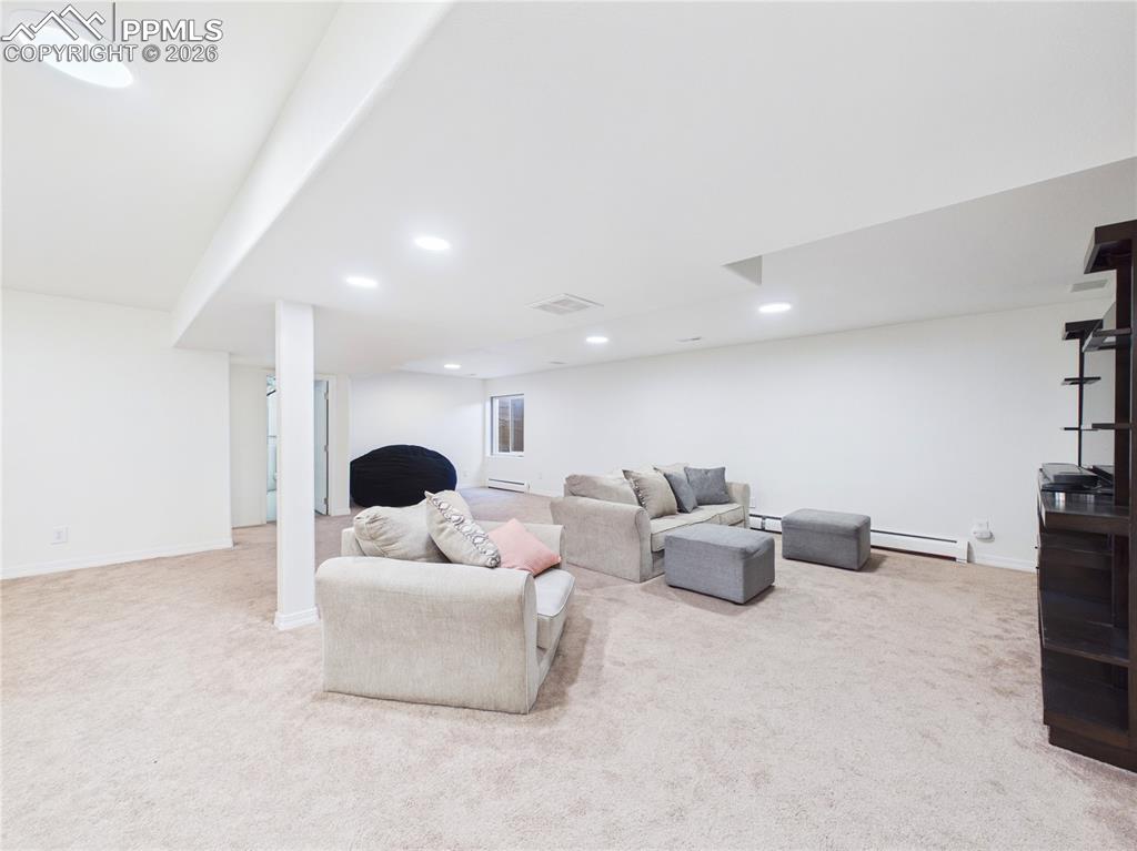 Image 29 of 48: Living Room