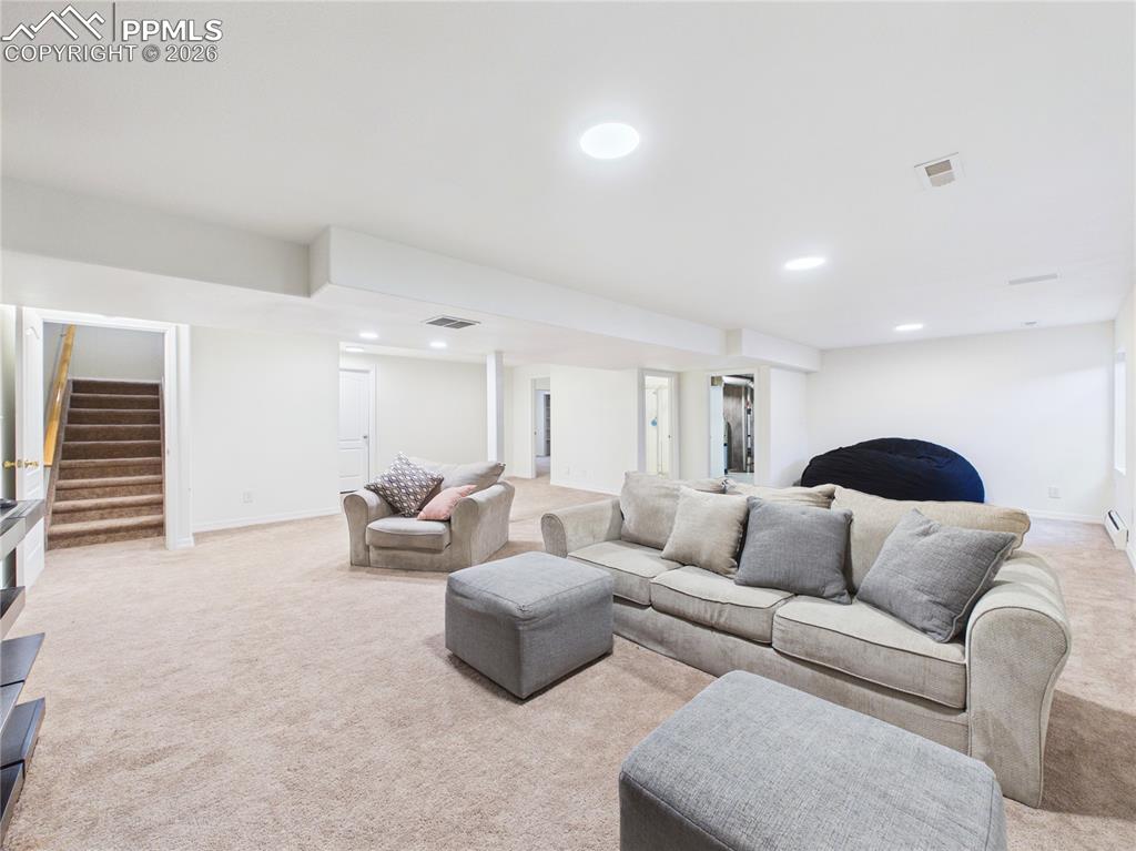 Image 30 of 48: Living Room