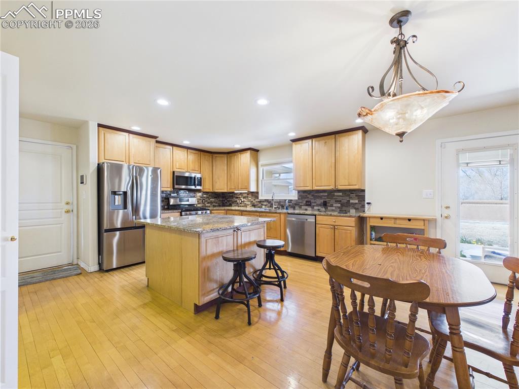 Image 9 of 48: Kitchen