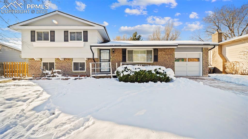 Image 2 of 27: Front of Structure