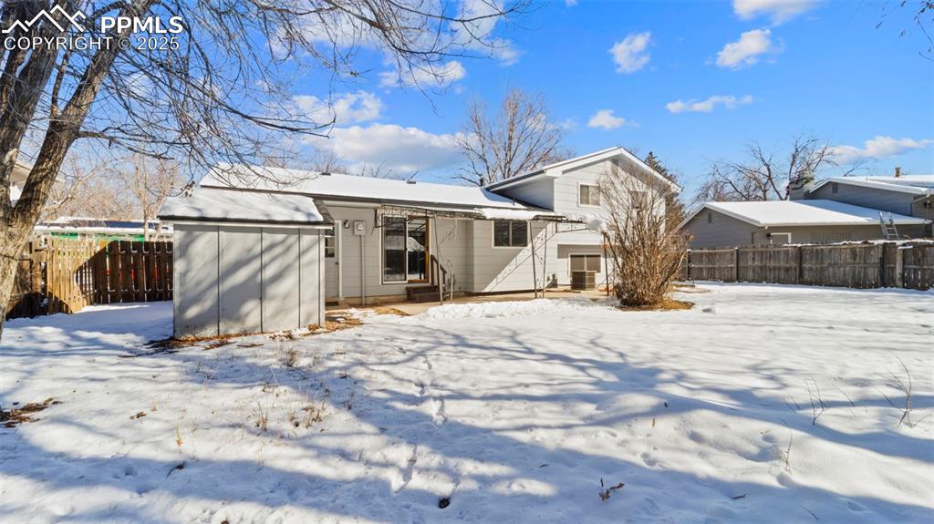 Image 24 of 27: Back of Structure