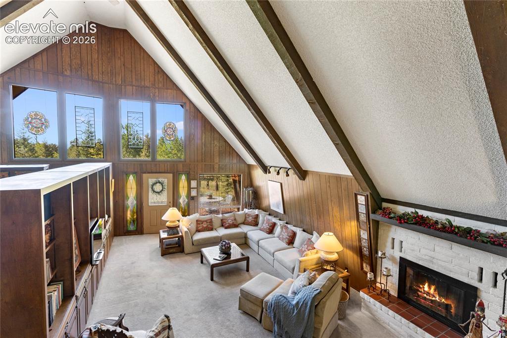 Image 12 of 33: And take a look at those big windows to showcase the view!