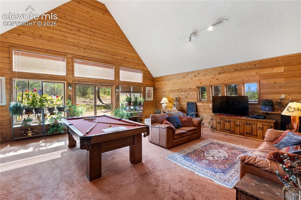 Image 22 of 33: I bet this is the best setting you have ever had for a game of pool!
