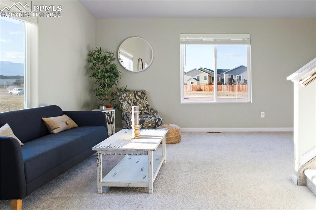 Image 2 of 23: Living Room