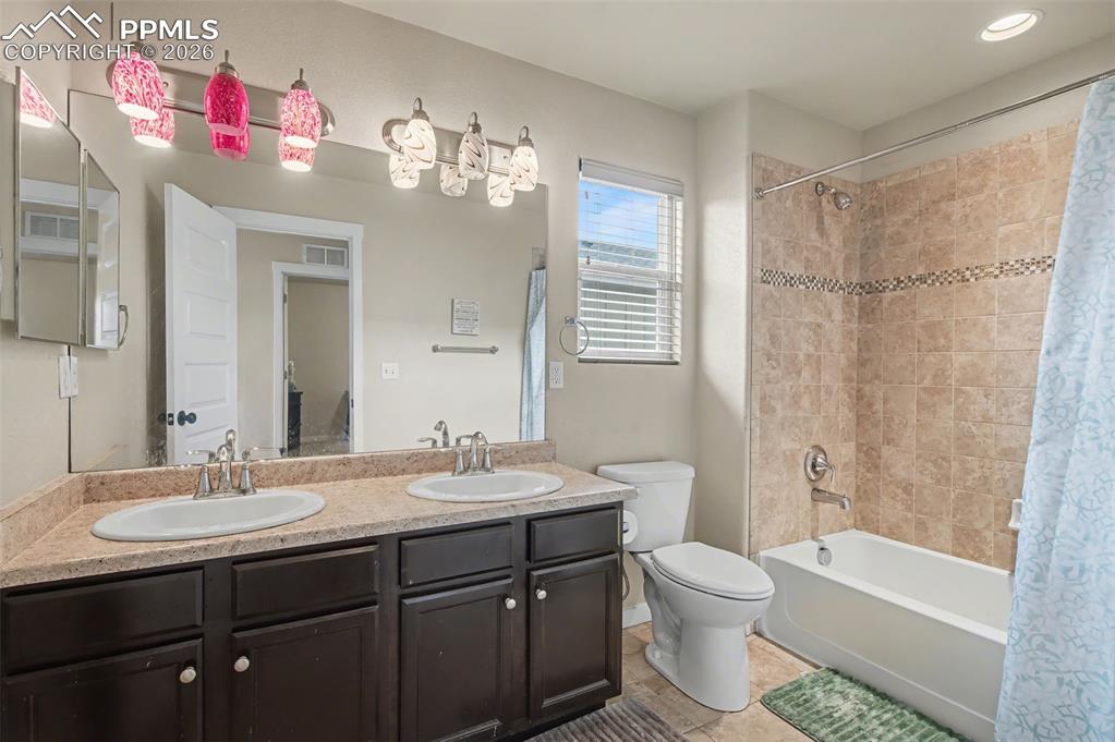 Image 24 of 47: No Description Available