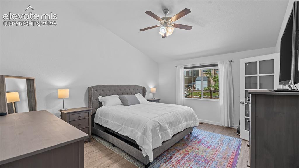 Image 15 of 49: Bedroom