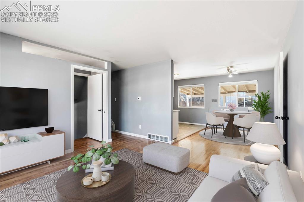 Image 7 of 42: Virtually Staged