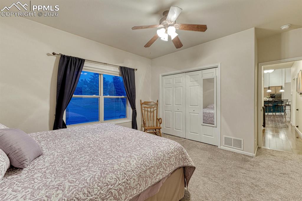 Image 19 of 49: Bedroom