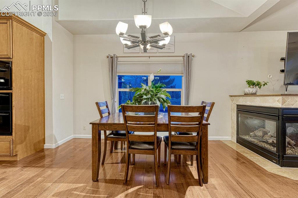 Image 9 of 49: Dining Area