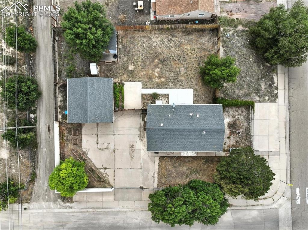 Image 32 of 32: View of front of house