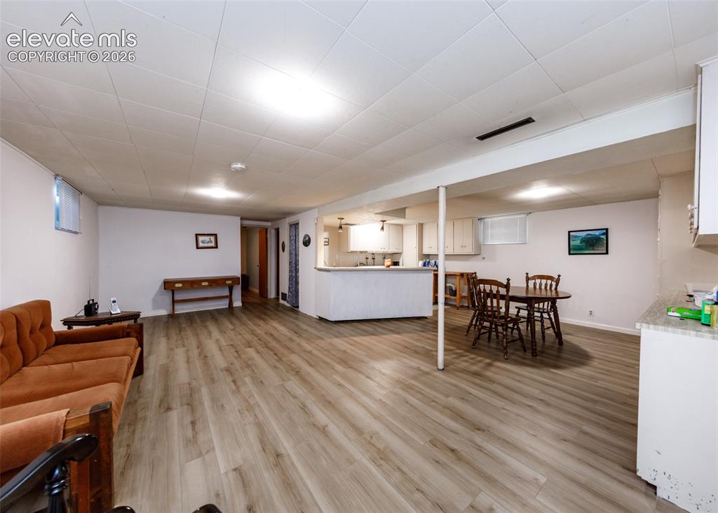 Image 22 of 26: Family Room