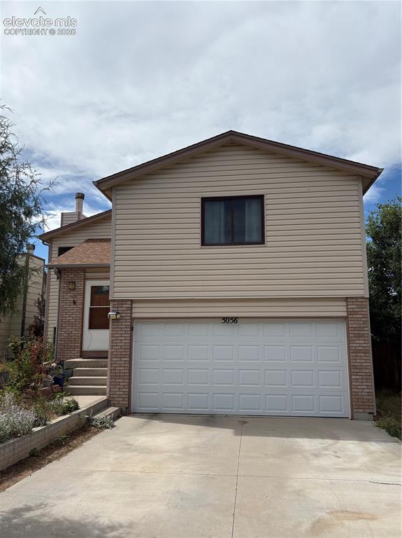 Image 1 of 11: Front of Home