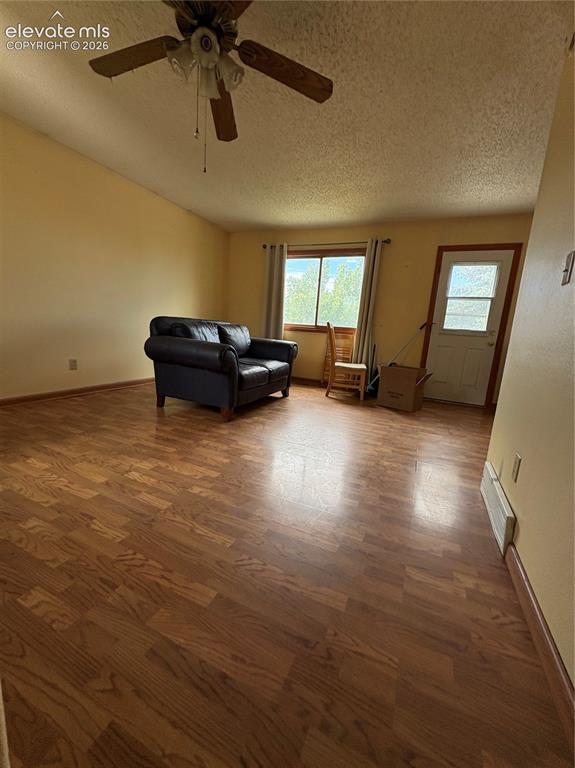 Image 2 of 11: Living Room