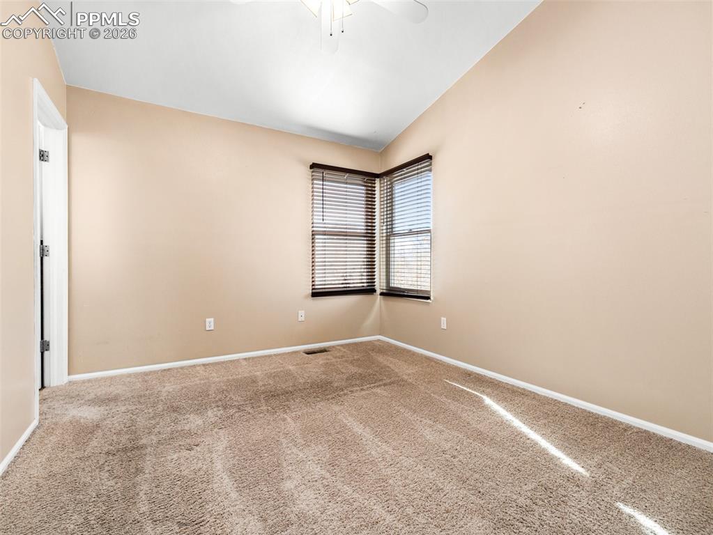 Image 11 of 32: Bedroom