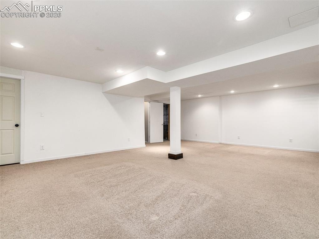 Image 17 of 32: Basement