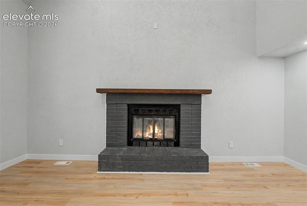 Image 21 of 45: Fireplace