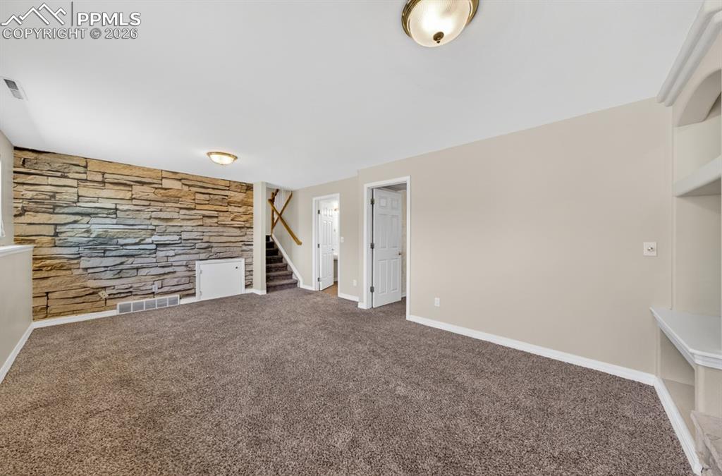 Image 11 of 32: Living Room