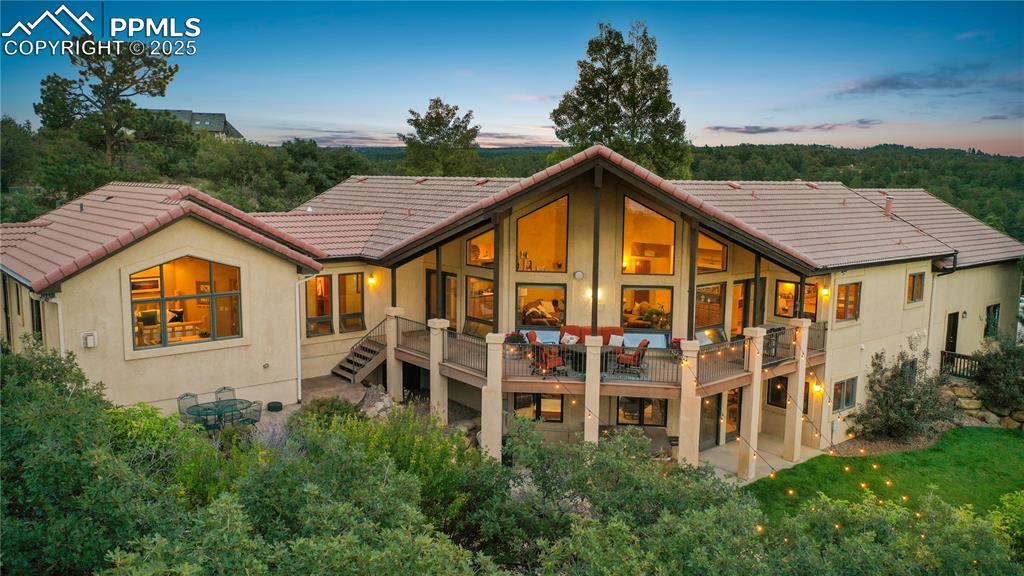 Image 42 of 50: Back of Structure