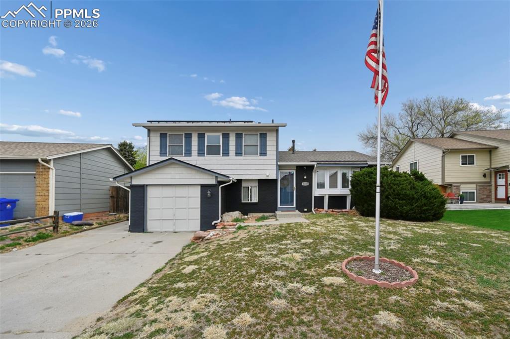 Image 2 of 25: Front of Structure