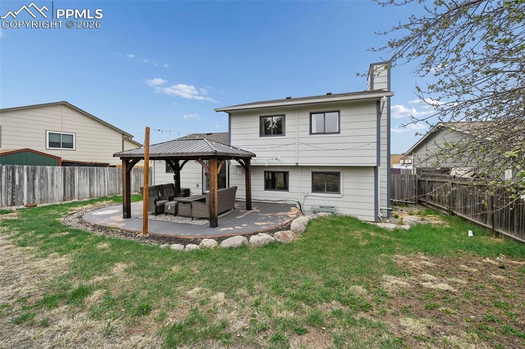 Image 25 of 25: Back of Structure