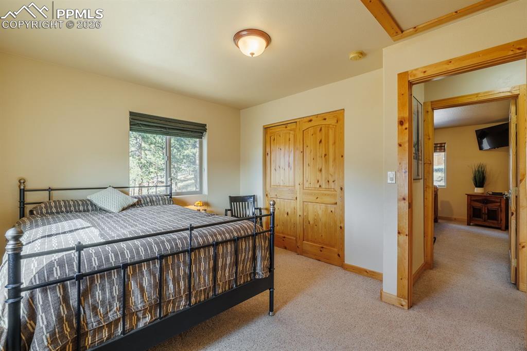 Image 23 of 40: Bedroom