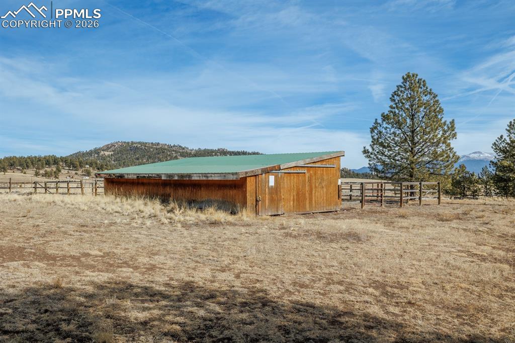 Image 32 of 40: Other