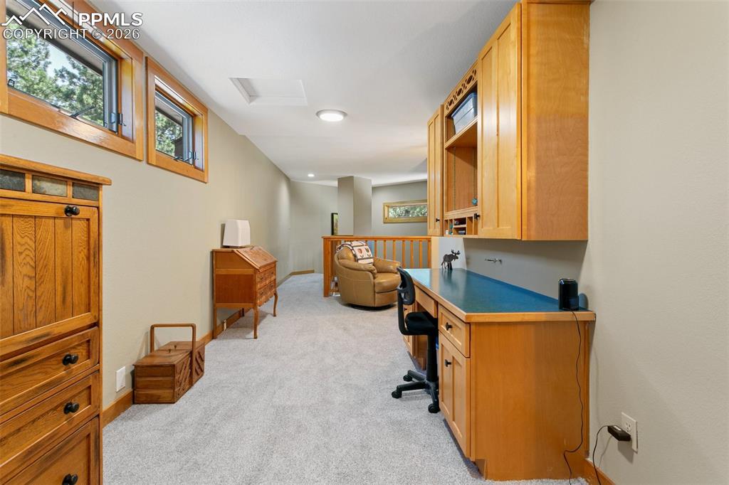 Image 23 of 50: Loft