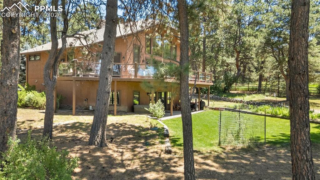 Image 47 of 50: Back of Structure