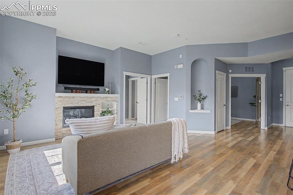 Image 13 of 35: Living Room