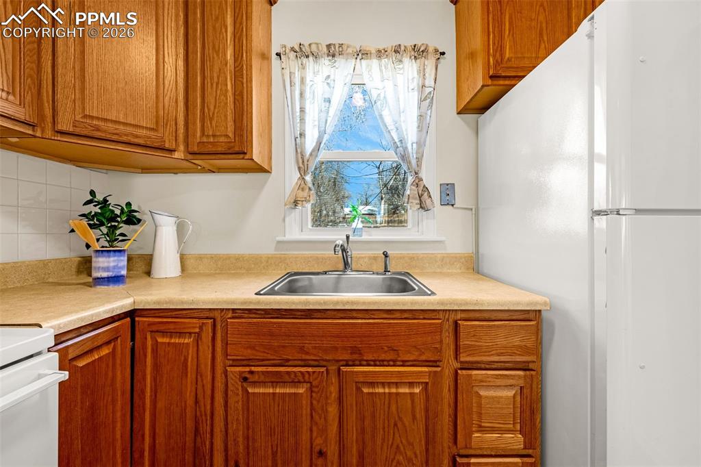 Image 10 of 27: No Description Available