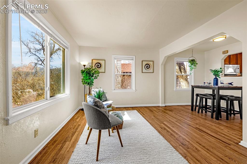 Image 4 of 27: No Description Available