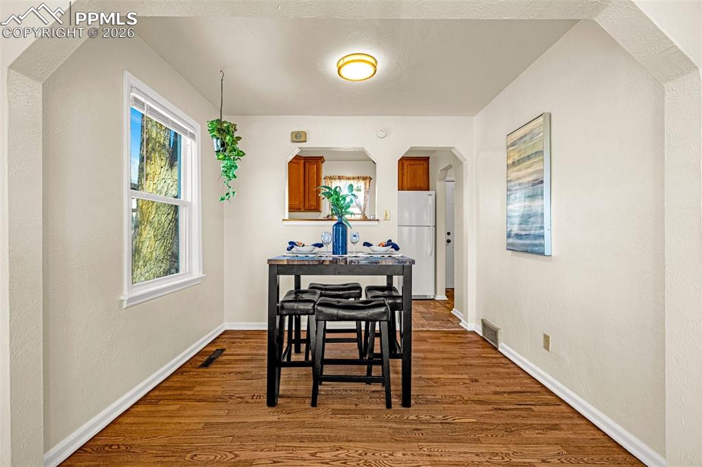 Image 7 of 27: No Description Available