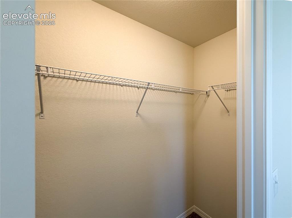 Image 29 of 42: Closet