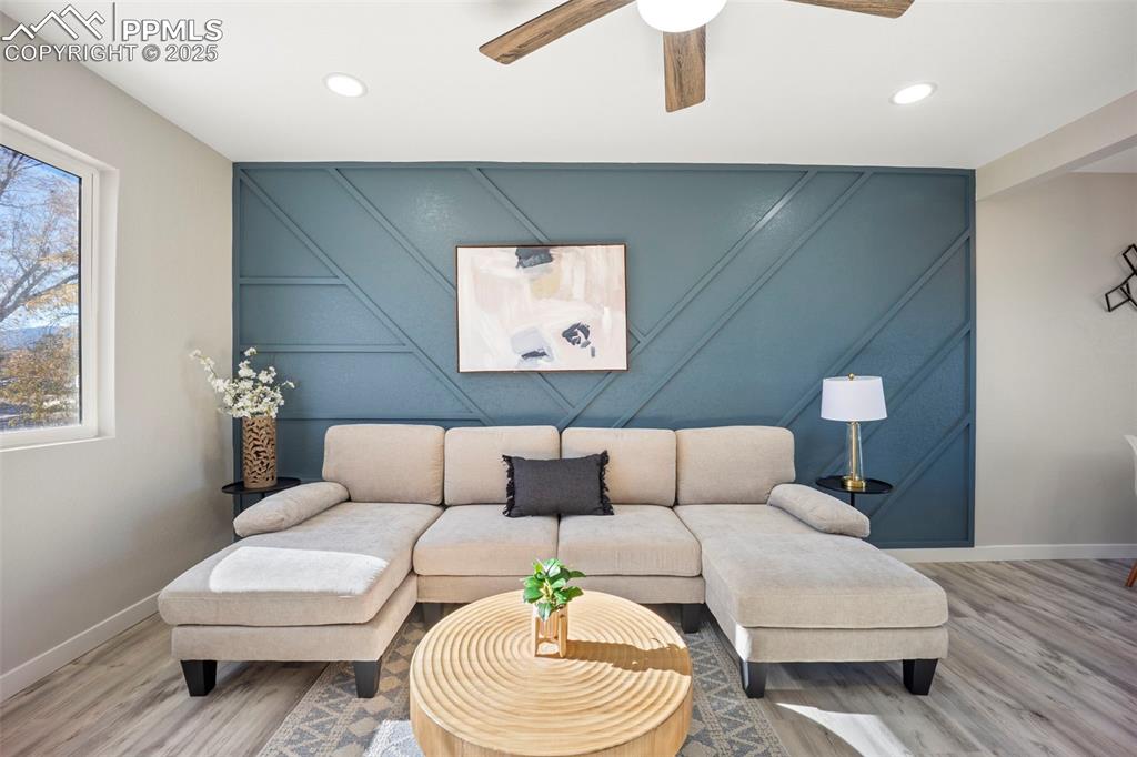 Image 12 of 45: Living Room