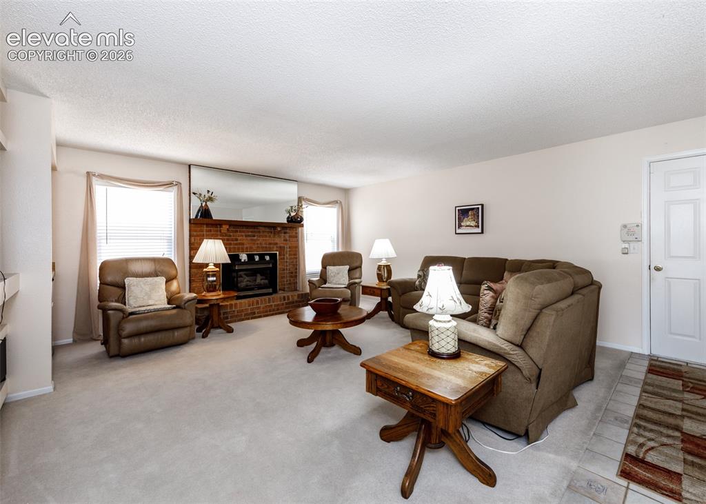 Image 17 of 39: Living Room