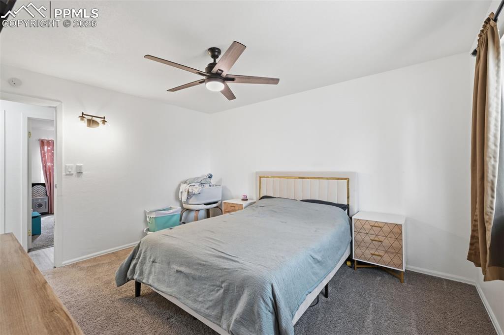 Image 13 of 30: Bedroom