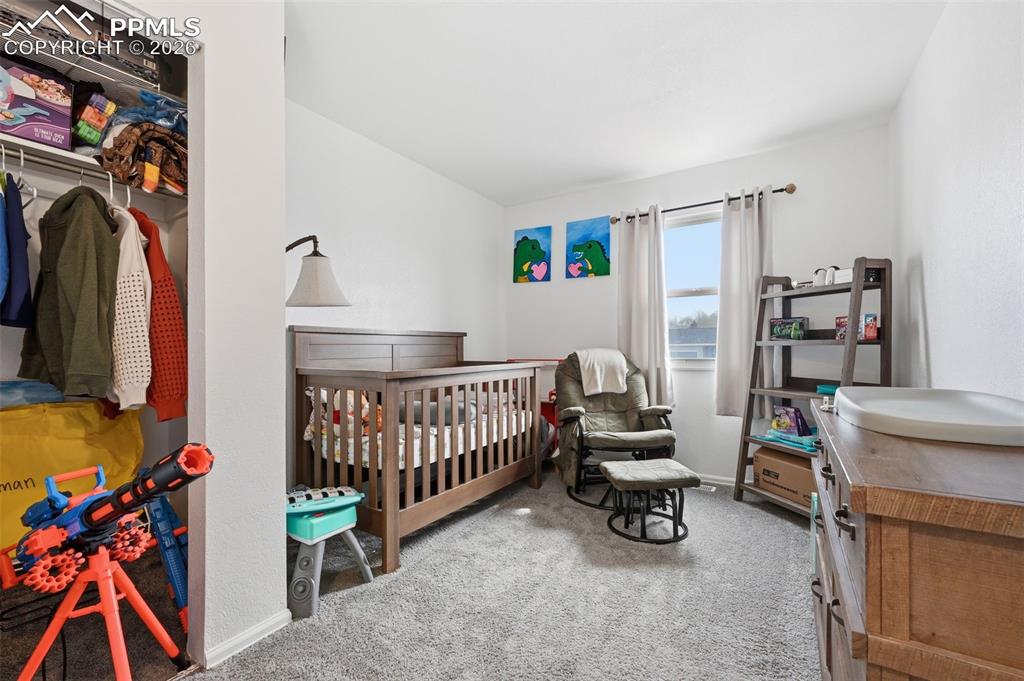 Image 15 of 30: Bedroom