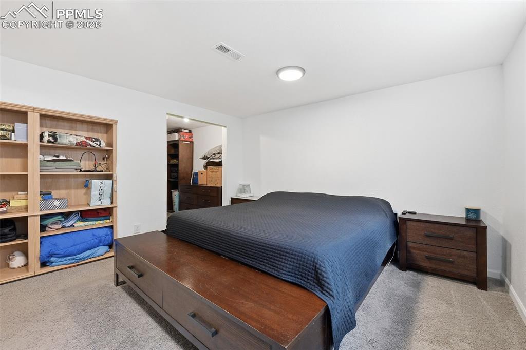 Image 24 of 30: Bedroom