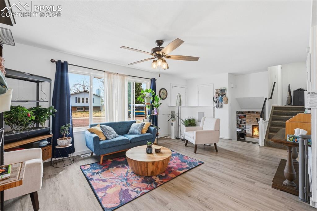 Image 4 of 30: Living Room