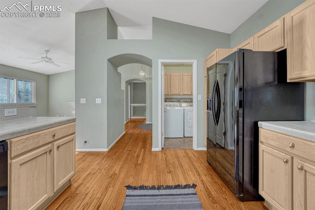 Image 12 of 50: Kitchen