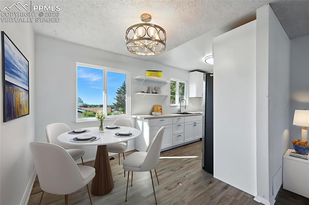 Image 8 of 20: Virtually Staged