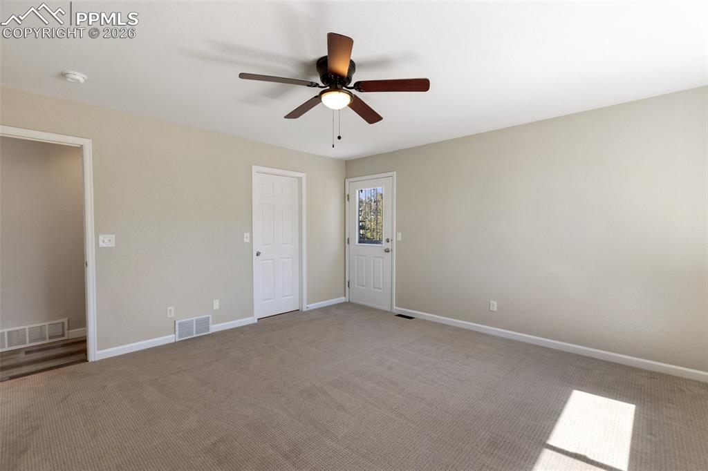 Image 22 of 38: Bedroom