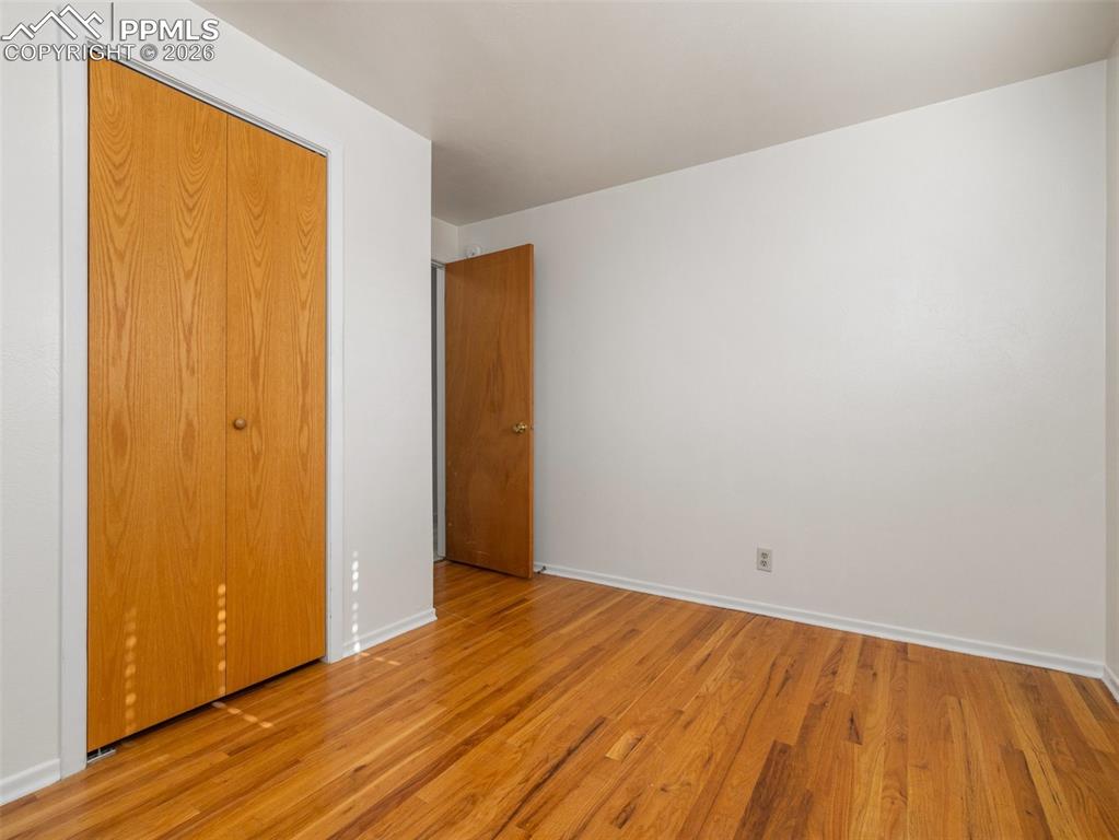 Image 12 of 29: Bedroom