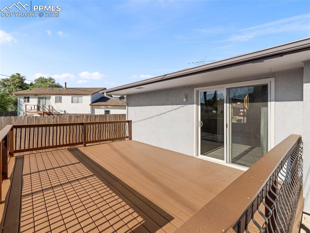 Image 26 of 29: Deck