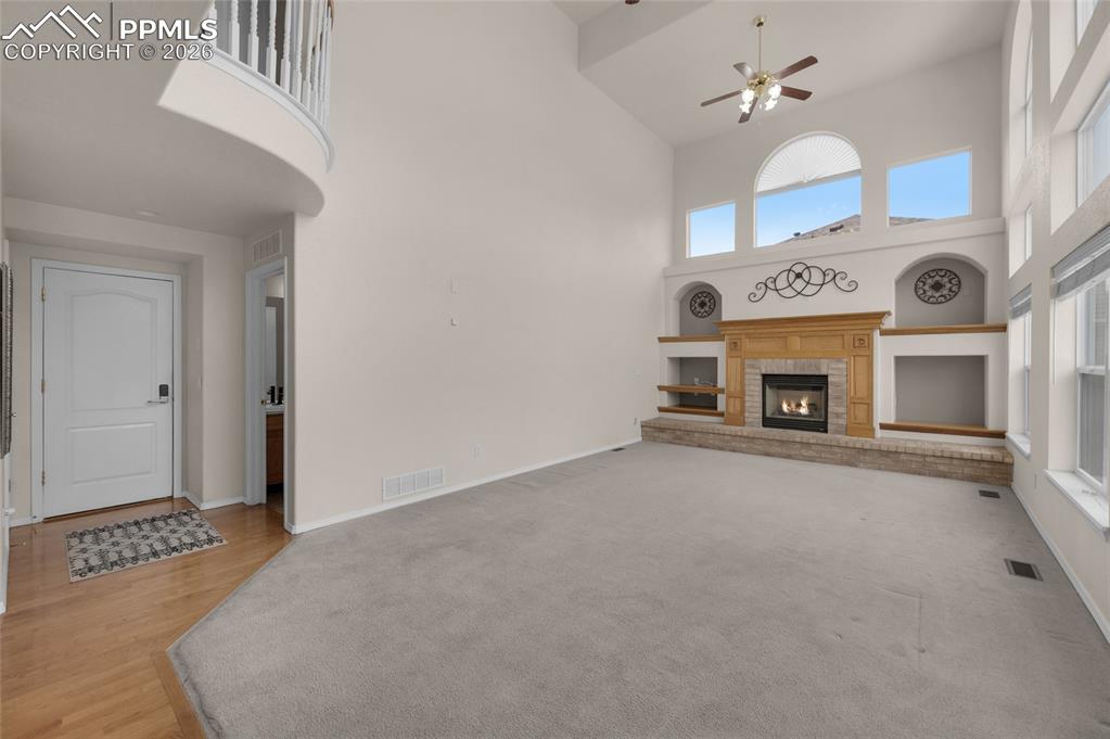 Image 14 of 46: Family Room