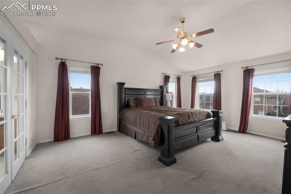 Image 21 of 46: Bedroom