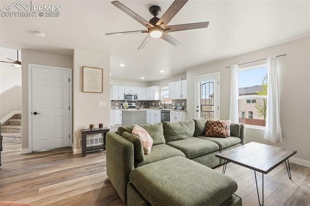 Image 16 of 50: Living Room