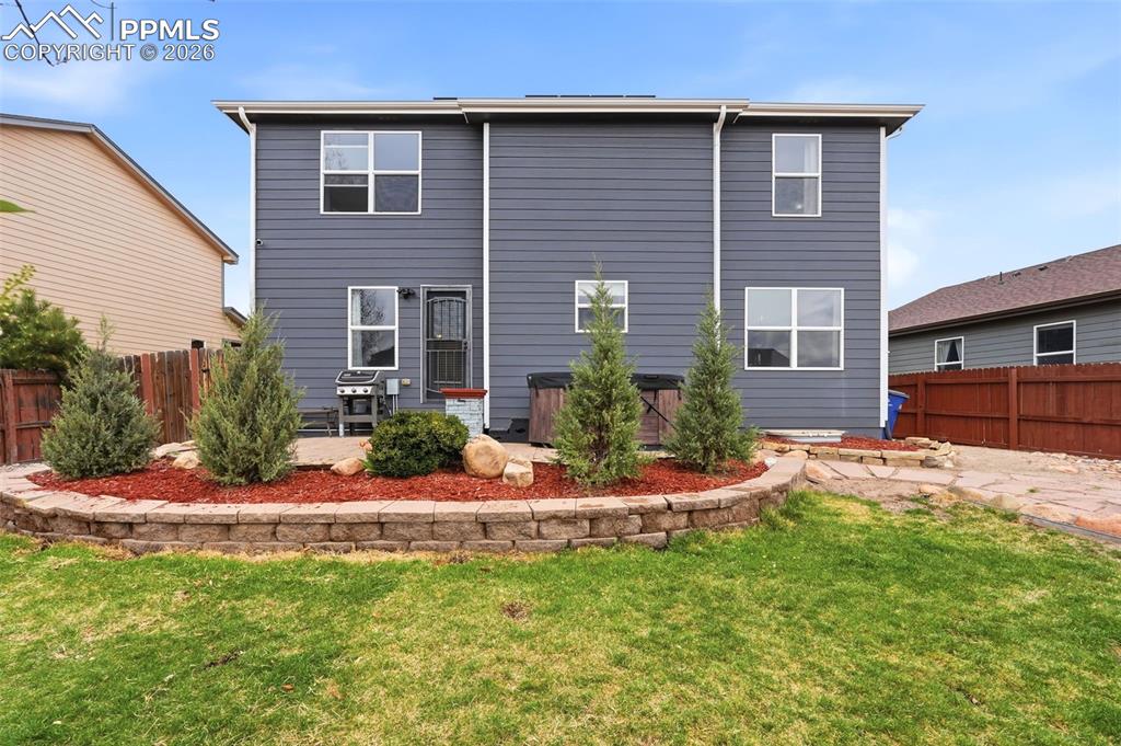 Image 44 of 50: Back of Structure