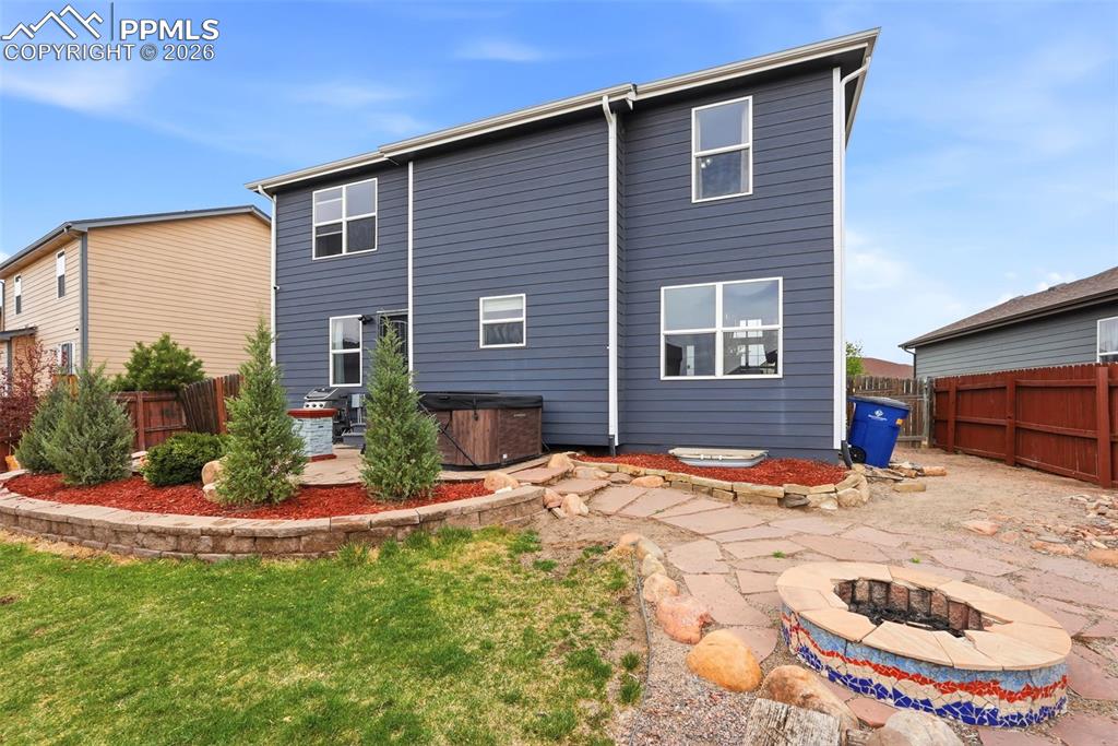 Image 46 of 50: Back of Structure